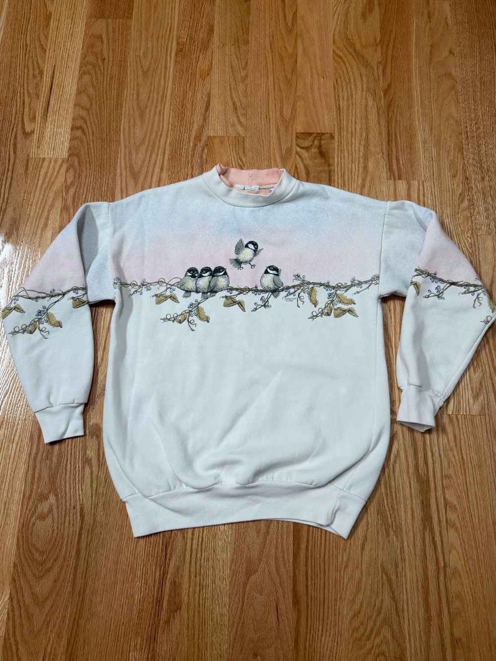 Vintage Women’s Cream Sweatshirt with Bird Print - Artisans Sunschein Designs-SM